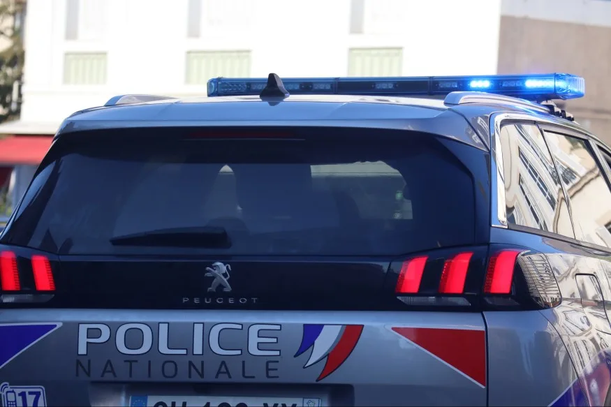 Insultes, crachats, morsures... Prison ferme pour un jeune homme qui s'en était pris aux policiers à Montluçon